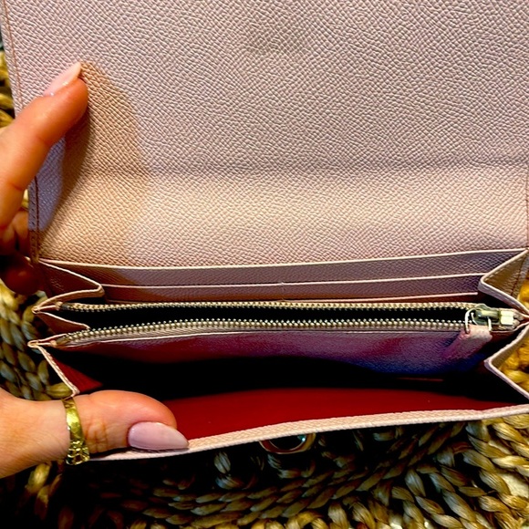 BVLGARIITALIAN BABY PINK PEBBLED CALF LEATHER WALLET Authentic